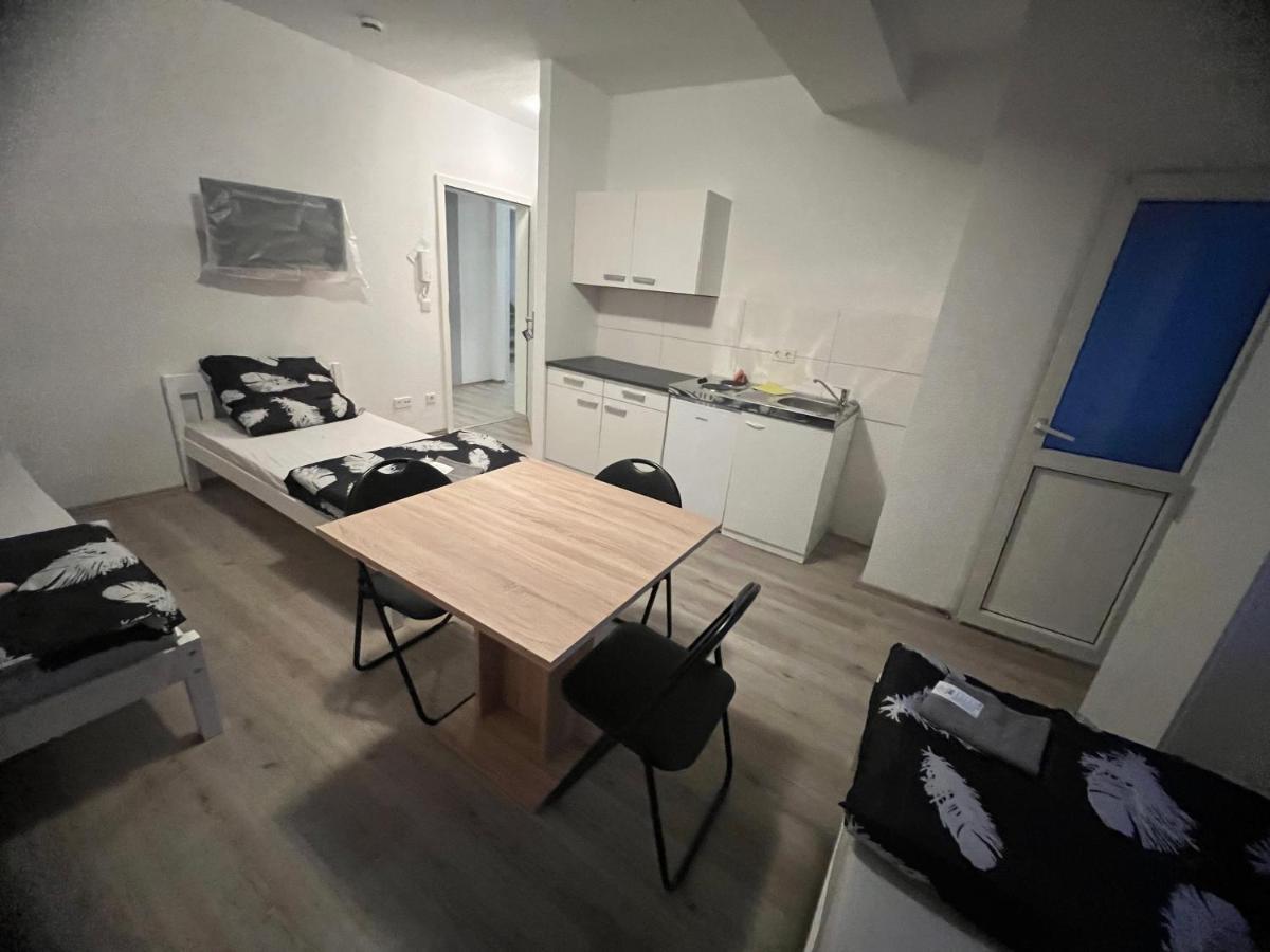 Top Monteurzimmer Дуйсбург Екстериор снимка