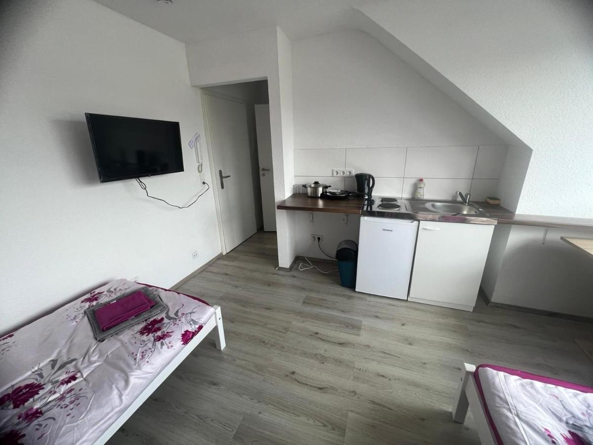 Top Monteurzimmer Дуйсбург Екстериор снимка
