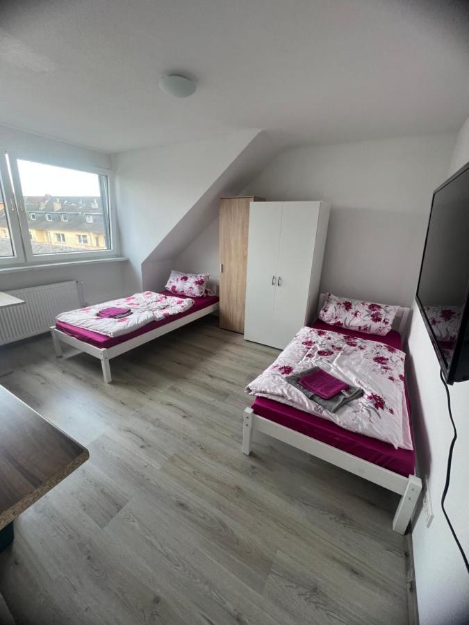 Top Monteurzimmer Дуйсбург Екстериор снимка